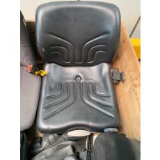  STOEL BEGE 81-16 PVC